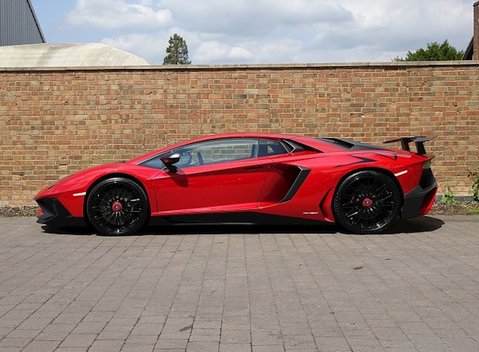Lamborghini Aventador SV 10