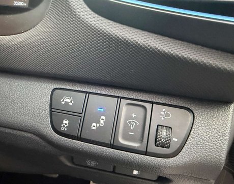 Hyundai IONIQ 1.6 IONIQ Premium SE FHEV Semi-Auto 5dr 26