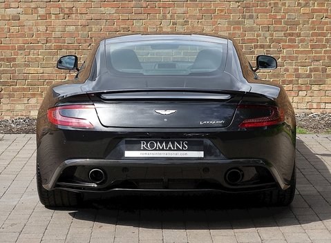 Aston Martin Vanquish 5