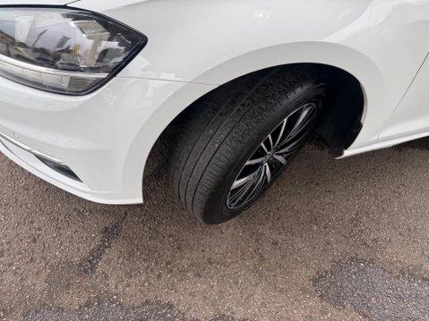 Volkswagen Golf 1.4 TSI SE Nav Euro 6 (s/s) 5dr 29