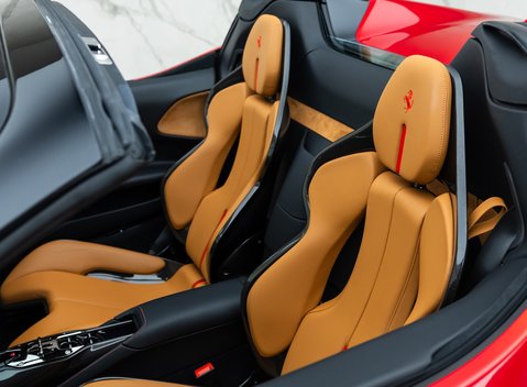 Ferrari SF90 Spider 35