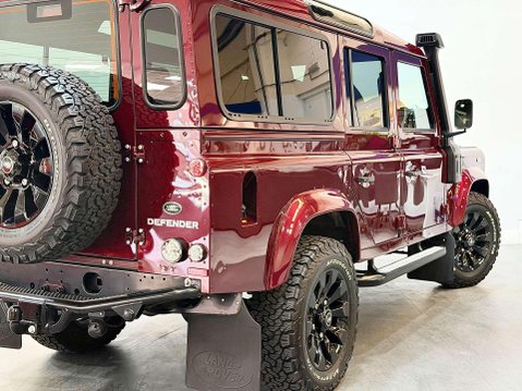 Land Rover Defender 2.2 TDCi XS Station Wagon Double Cab 5dr Diesel Manual 4WD MWB Euro 5 (122 20