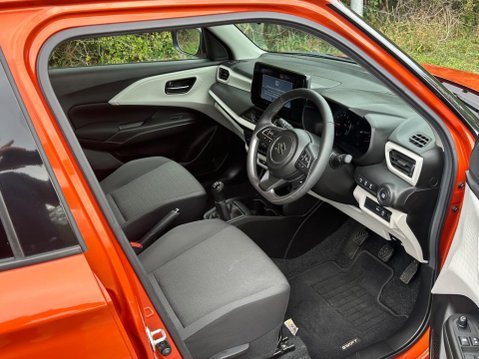 Suzuki Swift 1.2 MHEV Motion Euro 6 (s/s) 5dr 15