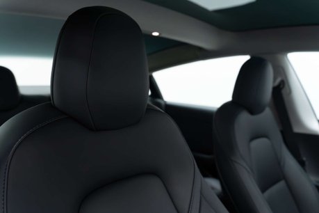 Tesla Model 3 Model 3 Performance AWD 4WD 4dr 26