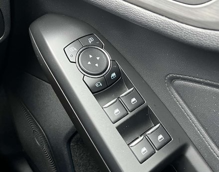 Ford Focus 1.5 Focus Titanium Auto 5dr 67