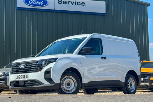Ford Transit Courier SWB L1H1 Low Roof Leader Sensors EURO 6 NO VAT