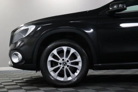 Mercedes-Benz GLA GLA 200 SE 27