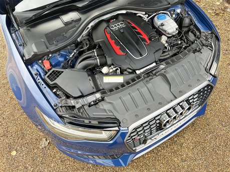 Audi A6 RS6 PLUS AVANT TFSI QUATTRO 93