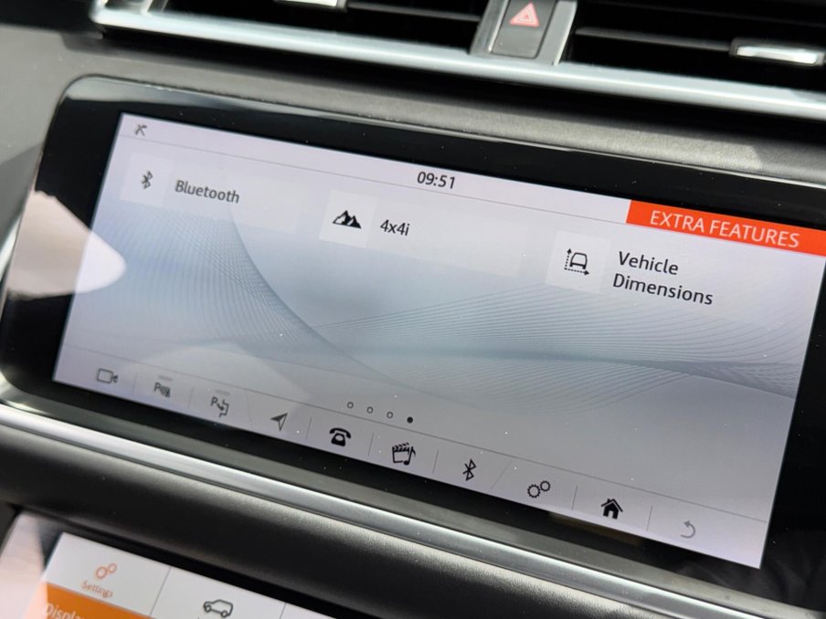 2020 Land Rover Range Rover Velar — image 22