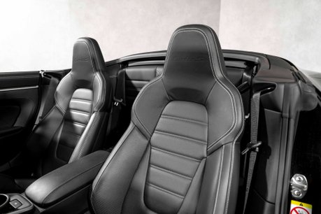 Porsche 911 TURBO S PDK. SPORTS CHRONO. HEATED & VENTILATED SEATS. PCCBS. SPORT EXHAUST 19