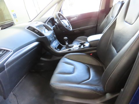 Ford S-Max TITANIUM TDCI 11