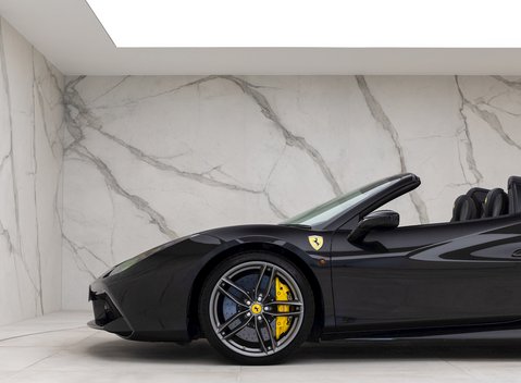 Ferrari 488 Spider 26