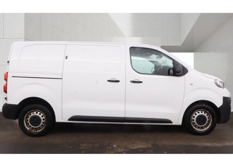Peugeot Expert 2.0 BlueHDi 1400 Professional Standard Panel Van 6dr Diesel Manual MWB Euro 9