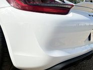 Porsche Cayman GT4 22