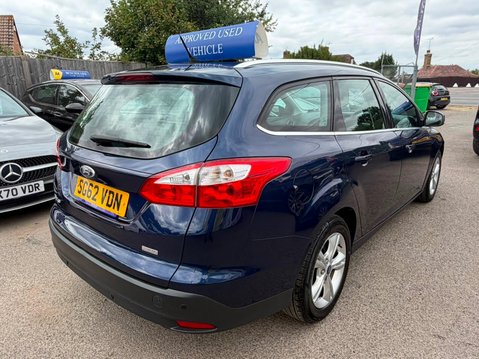Ford Focus 1.0T EcoBoost Zetec Euro 5 (s/s) 5dr 5