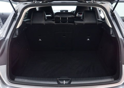 Mercedes-Benz GLA 1.6 GLA180 Urban Edition SUV 5dr Petrol 7G-DCT Euro 6 (s/s) (122 ps) 53