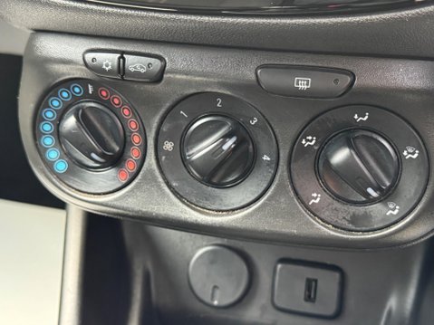 Vauxhall Corsa 1.4i ecoTEC SRi VX Line Nav Black Euro 6 5dr 19