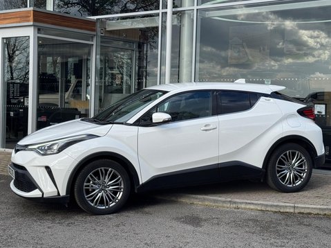 Toyota C-HR EXCEL 8