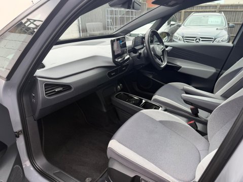 Volkswagen ID.3 Pro Performance 58kWh Family Auto 5dr 61