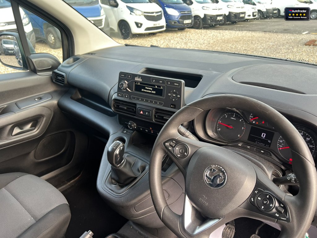 2019 Vauxhall ComboSWB L1H1 2300 Sportive Air Con Sensors EURO 6 NO VAT — thumbnail 29 of 51
