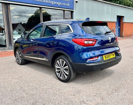 Renault Kadjar 1.5 Kadjar Iconic Blue dCi Auto 5dr 9