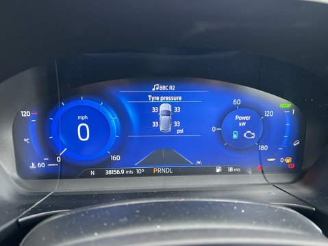 Ford Kuga ST-LINE X EDITION 11