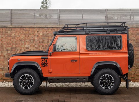 Land Rover Defender 90 Adventure Edition 2