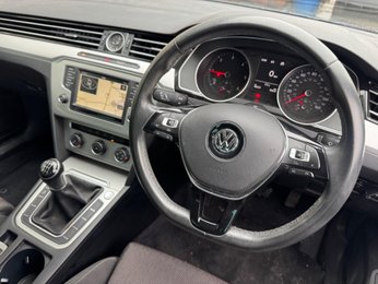 Volkswagen Passat 2.0 TDI BlueMotion Tech SE Business Euro 6 (s/s) 4dr