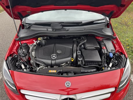 Mercedes-Benz B Class B 200D AMG Line Executive Auto Diesel PARKTRONIC/CAMERA/SAT NAV 34