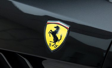 Ferrari GTC4 Lusso V12 35