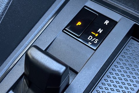 Volkswagen Caddy C20 122 ps Tdi Commerce Pro DSG Panel Van 35