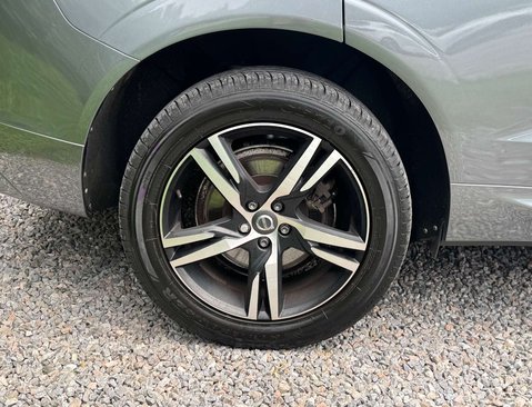 Volvo XC60 2.0 XC60 R-Design B5 MHEV Auto 5dr 13