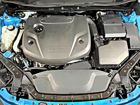 Volvo V40 R-DESIGN D3 MANUAL 11