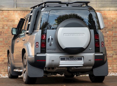 Land Rover Defender 110 HSE D240 3