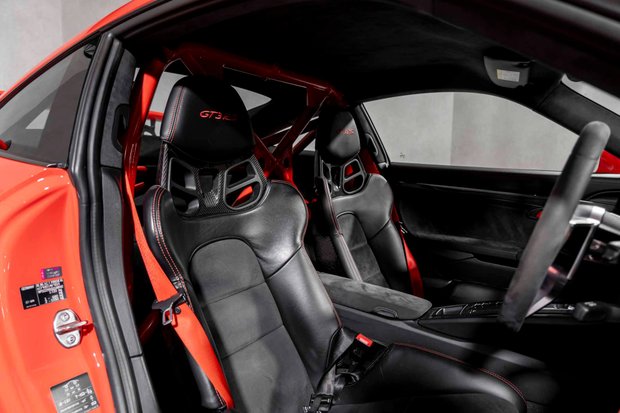 Porsche 911 GT3 RS PDK. FULL PSH. SPORTS CHRONO PACKAGE. PCCBS. LAVA ORANGE PAINTWORK. 2