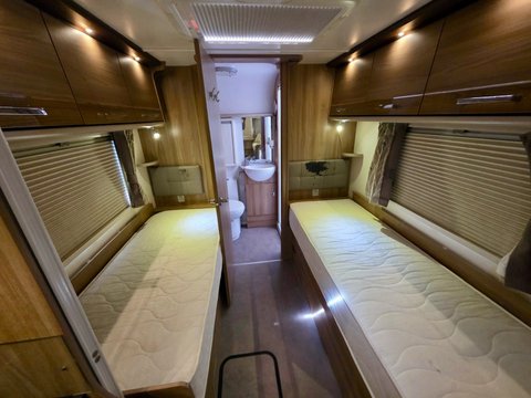 Bailey Unicorn Cadiz  28