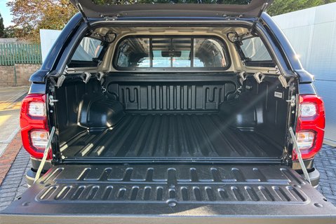 Toyota Hilux Invincible X 4WD 2.8 D-4D Double Cab Pickup - Hardtop Canopy 13