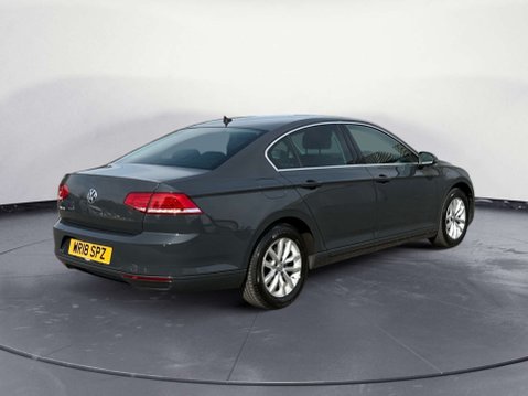 Volkswagen Passat 1.6 Passat SE Business TDI BlueMotion Technology Semi-Auto 4dr 5