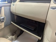 Land Rover Discovery 3.0 Discovery SE Tech SDV6 Auto 4WD 5dr 84