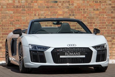 Audi R8 V10 Plus Spyder