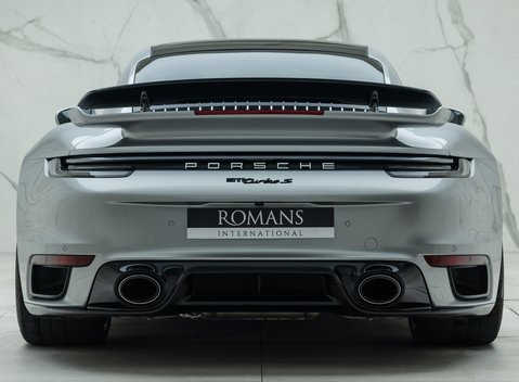 Porsche 911 Turbo S (992) 8