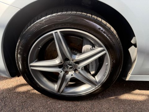 Mercedes-Benz E Class 2.0 E300de 13.5kWh AMG Line (Premium) G-Tronic+ Euro 6 (s/s) 5dr 65