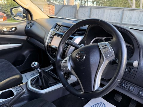 Nissan Navara 2.3 Navara N-Connecta dCi 4WD 5dr 68