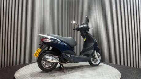 Piaggio Fly 2015 ONLY 8K RUNNING PROJECT SCOOTER SPARES OR REPAIR 125CC 2