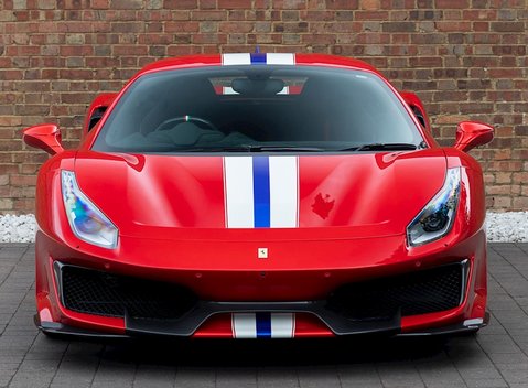 Ferrari 488 Pista 4