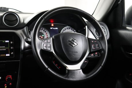 Suzuki Vitara SZ-T BOOSTERJET MHEV 45