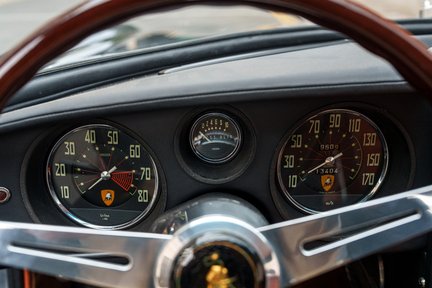 Lamborghini 400 GT 2+2 19