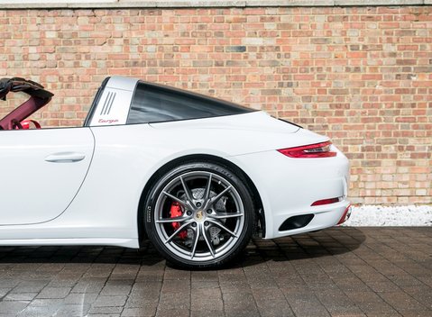 Porsche 911 (991) Targa 4S PDK 30