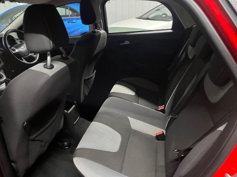 Ford Focus 1.0T EcoBoost Zetec Euro 5 (s/s) 5dr 14