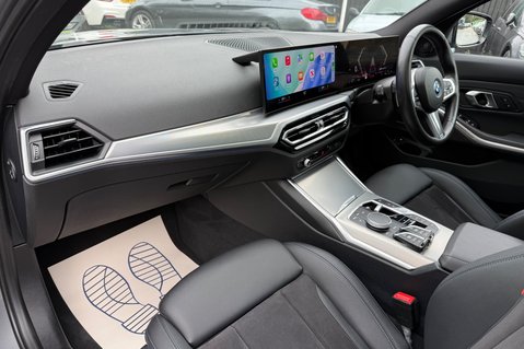 BMW 3 Series 330E M SPORT -VAT Q -DRIVING ASSISTANT PRO -PAN ROOF -H/K -M PRO PACK 25